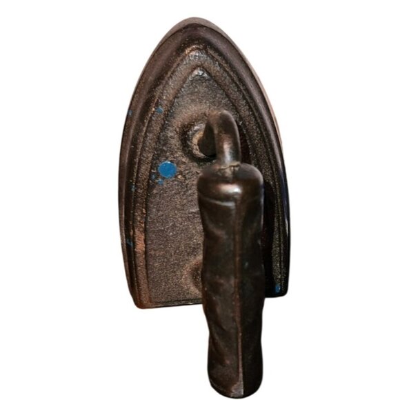 Vintage Cast Iron Clothes Iron With Decorative Handle 7bls 6.5x5inches Door Stop - Picture 3 of 10